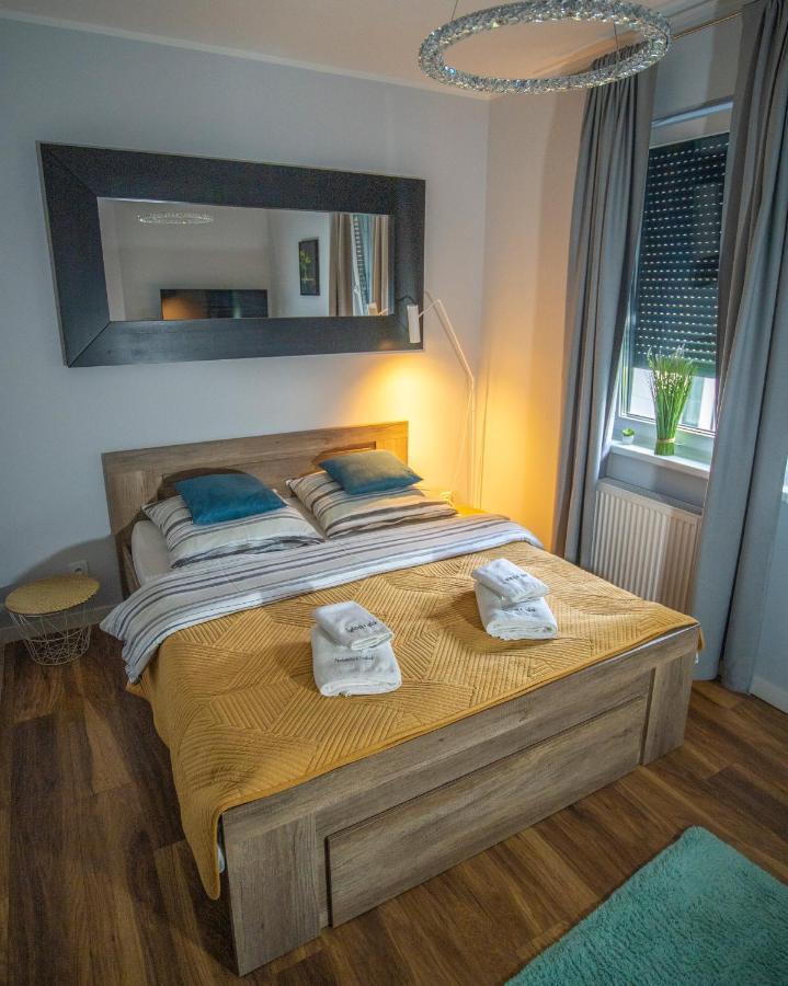 Apartament W Cieplicach Perfekt Jelenia Gora Dış mekan fotoğraf