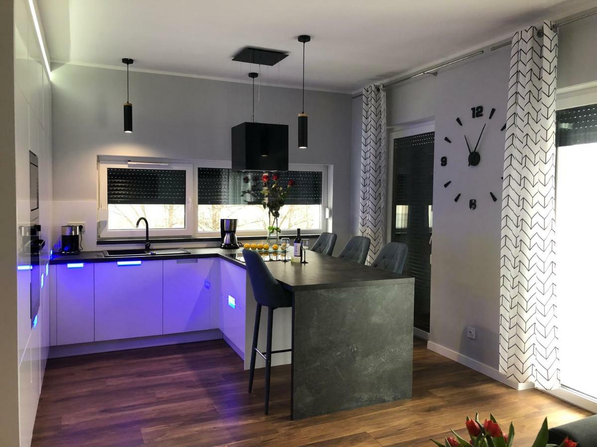 Apartament W Cieplicach Perfekt Jelenia Gora Dış mekan fotoğraf